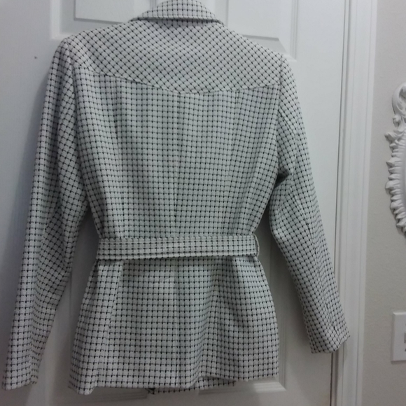 Larry Levine Coat - Picture 2 of 6